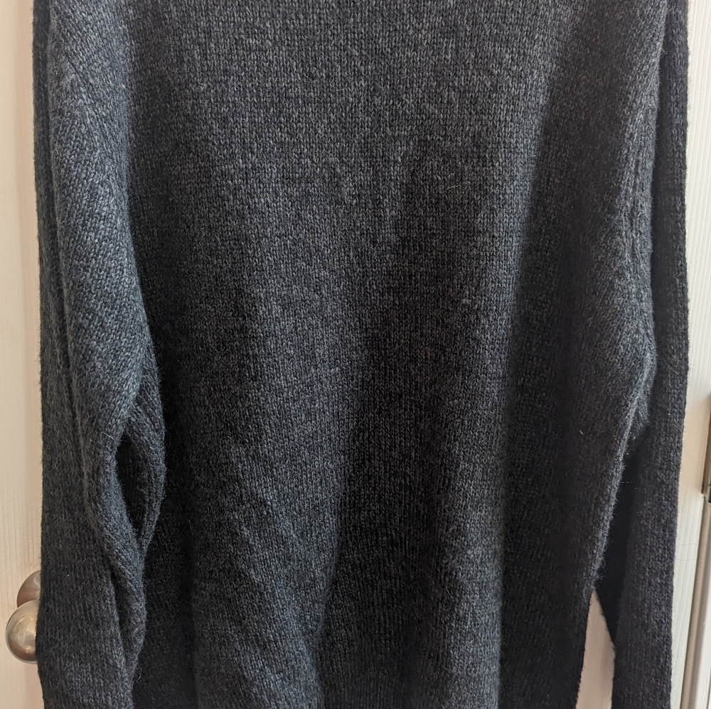 Men's Black Patterned Sweater - image 4
